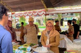 Tekan Inflasi, Bupati Luwu Utara Imbau Kepala Perangkat Daerah Belanja di Pasar Pangan Murah