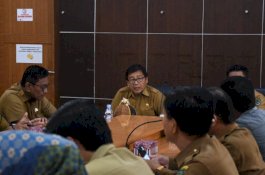 Wabup Lutra Minta Kontraktor Percepat Selesaikan Pekerjaan