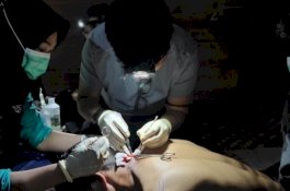 Kisah Inspiratif Tim Kesehatan Lutra Berikan Pelayanan di Wilayah Terisolir