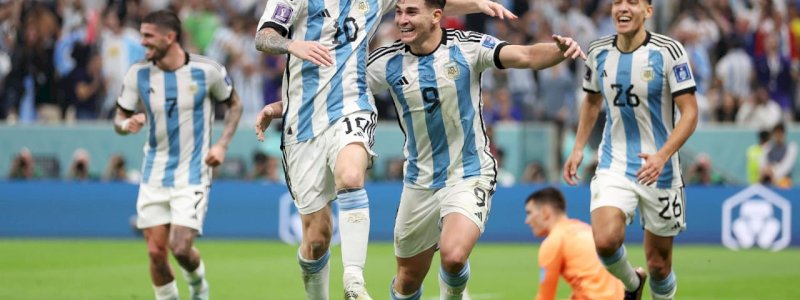 Argentina Kalahkan Kroasia 2-0 di Babak Pertama  