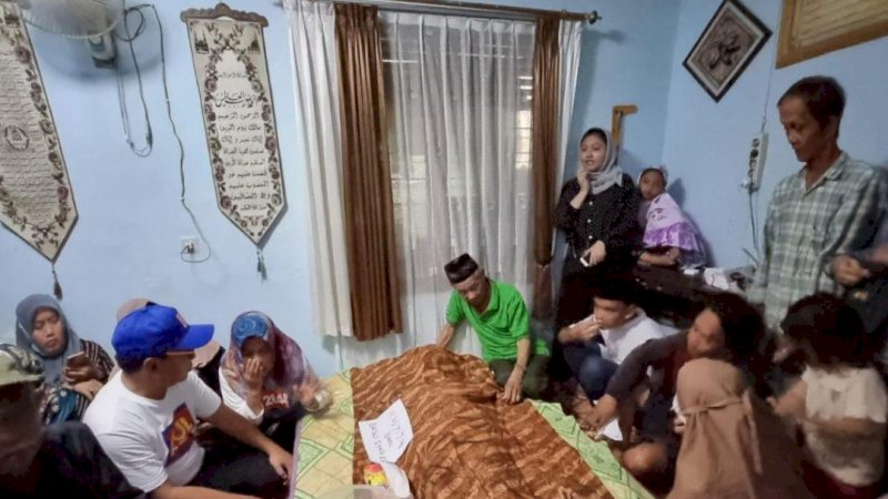 Meninggal Saat Lomba Tarik Tambang, Wali Kota Makassar Sangat Kehilangan Sosok Ketua RT Pekerja Keras