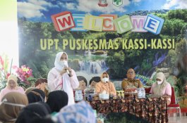 Wawali dan Ketua TP PKK Makassar Gaungkan Kampanye SADARI dan Tes IVA