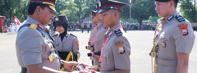 Lantik 498 Bintara Baru, Kapolda Sulsel: Hindari Gaya Hidup Hedonis dan Prilaku Menyakiti Hati Rakyat 