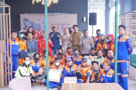 Hotel Mercure Nexa Pettarani Apresiasi Tim Kebersihan Kelurahan Manuruki