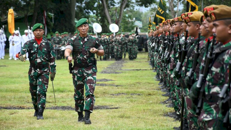 Pangdam Hasanuddin Pimpin Upacara Peresmian Danyon Armed 21/105 Tarik/Kawali