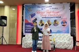 Dua Murid SD Negeri Borong Baca Puisi di Acara Satupena Sulawesi Selatan