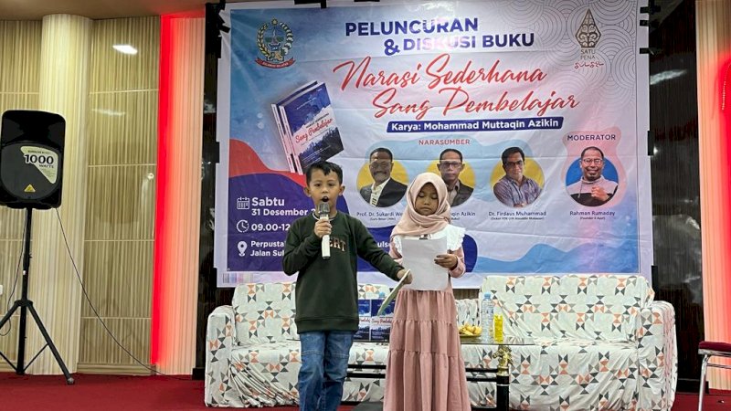 Dua Murid SD Negeri Borong Baca Puisi di Acara Satupena Sulawesi Selatan