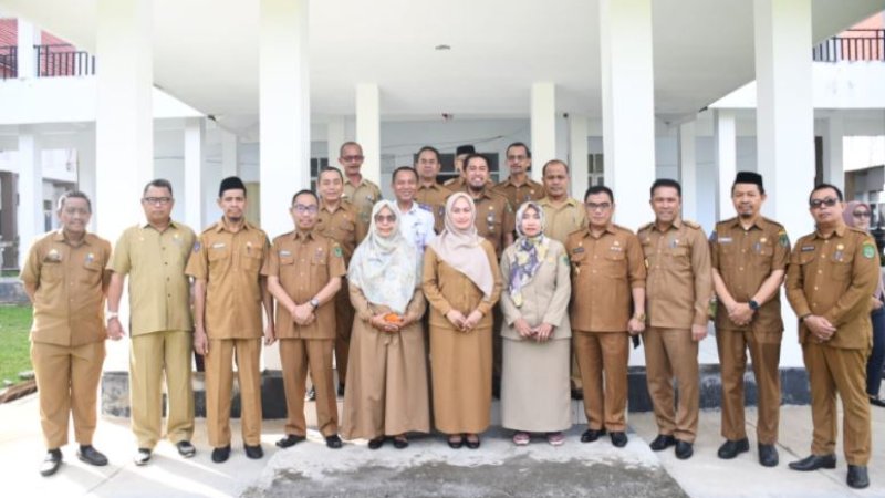 Bupati Luwu Utara, Indah Putri Indriani, bersama jajaran Pemerintah Kabupaten (Pemkab) Luwu Utara.