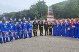 Muslimin Bando Hadiri Acara HUT ke-19 Kolaka Utara