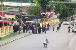 Polda Papua Amankan 19 Pendukung Lukas Enembe, 1 Meninggal Ditembak Aparat