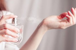 Tujuh Tips Pakai Parfum yang Bikin Wanginya Tahan Lama