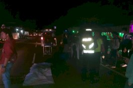 Pemotor Tewas Ditabrak Dua Mobil Sekaligus di Poros Barru