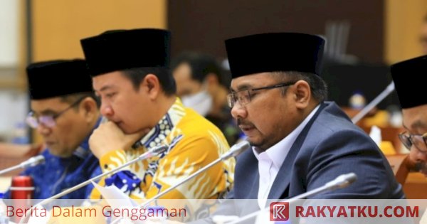 Rapat Bersama DPR, Menag Sampaikan Rencana Perjalanan Haji 2023