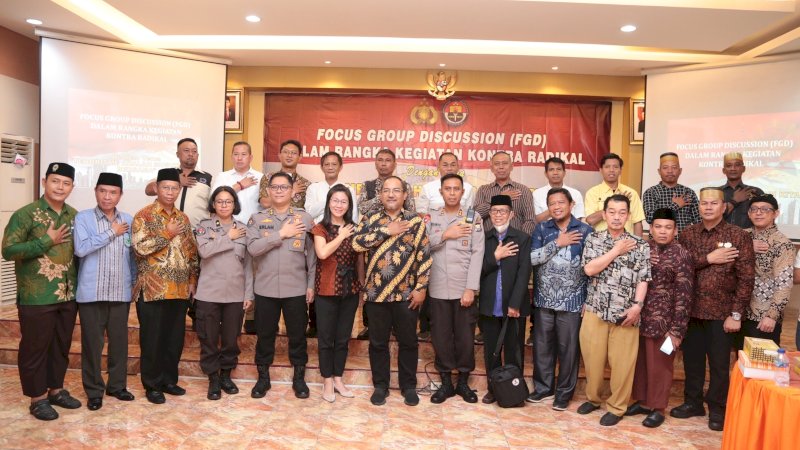 Humas Mabes Polri Gelar FGD Kontra Radikalisme di Makassar