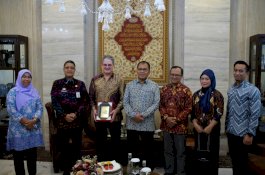 Danny Pomanto Terima Kunjungan DR. Eric Jones, Kembali Jajaki Kerjasama