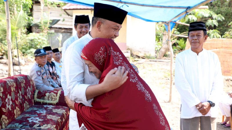 Ketua Adat Gantarangkeke: Ilham Azikin Sosok Peduli Budaya dan Agama