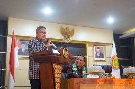 Taufan Pawe Harap Pengurus PPNI Parepare Lahirkan Inovasi dalam Pelayanan Kesehatan