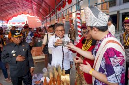 Taufan Pawe Jadi Narsum di Rakornas PMKRI di Toraja