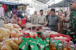 Wali Kota Palopo Cek Harga Sembako di Pasar Tradisional 