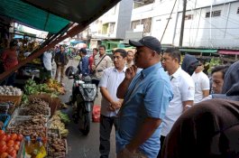 Tinjau Pasar Terong, Kepala KPPU Makassar Bersama Kadis Perdagangan Sulsel Temukan Beberapa Komoditi Pokok Naik 