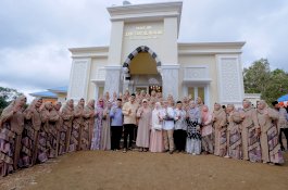 Bupati Barru Resmikan Masjid Megah di Pujananting