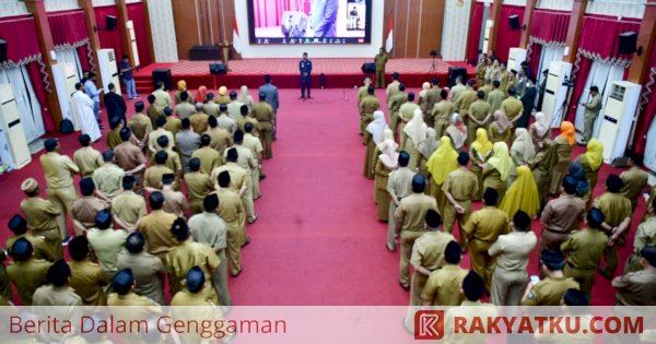 Gubernur Andi Sudirman Lantik 23 Pejabat Eselon III dan 207 Kepala Sekolah