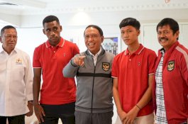 Menpora Zainudin Dukung Iqbal dan Eriko yang Trial ke Hungaria