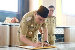 Pemkab Barru Lakukan Penandatanganan Kinerja ASN 2023