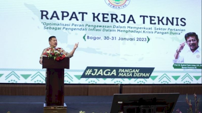 Irjen Kementan, Jan Samuel Maringka, saat membuka Rapat Kerja Teknis Pengawasan yang digelar di Bogor, Jawa Barat, Selasa (31/1/2023).