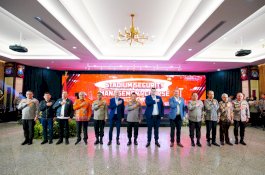 Datangkan Pengajar dari Inggris, Komitmen Polri Wujudkan Kualitas Pengamanan Sepak Bola