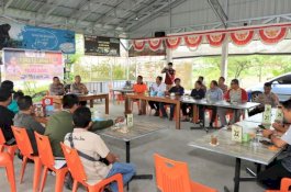 Jumat Curhat, Kapolres Barru Diskusi Kamtibmas Bareng Jurnalis