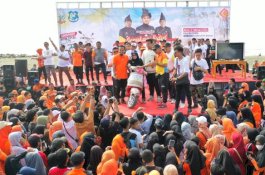 Sulsel Anti Mager di Bulukumba, Guru SLB dan Guru Honorer Dapat Hadiah Utama Motor