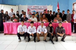 Panwaslu Kelurahan/Desa Kecamatan Watang Pulu Sidrap Dilantik