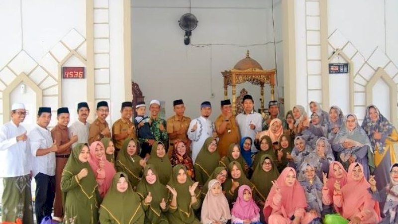 Peringatan Isra Mikraj di Masjid Nurul Yaqin Bolabakka, Kelurahan Bulete, Kecamatan Pitumpanua, Selasa (7/2/2023).