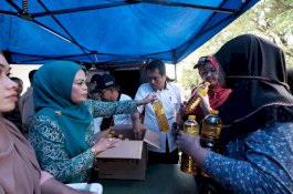 Minyak Goreng Paling Laris di Pasar Murah Pemkab Gowa