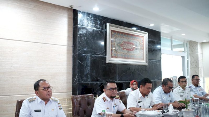 Danny Pomanto Gelar Pasar Murah di 50 Kontainer Makassar Recover untuk Kendalikan Inflasi