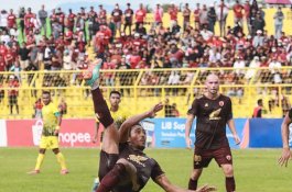 PSM dan Barito Putera Sama-Sama Cetak Satu Gol di Babak Pertama