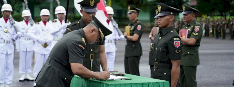 Kasdam Hasanuddin Lantik 115 Siswa Dikmaba TNI AD TA 2022 (OV)
