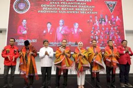 Horas! Danny Pomanto Ajak Pemuda Batak Bersatu Jadikan Makassar Makin Inklusif