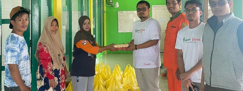 PT Bumi Karsa Rayakan Hari Jadi Ke-54 Tahun dengan Kegiatan Bakti Sosial