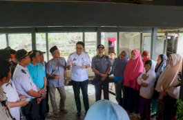 Bus Sekolah Disiagakan Angkut Siswa di Pesse Barru Pasca Jembatan Putus