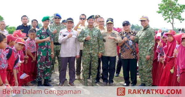 Bupati Jeneponto Dampingi Panglima Divisi Infanteri 3 Kostrad Tinjau Latihan Terjun Penyegaran