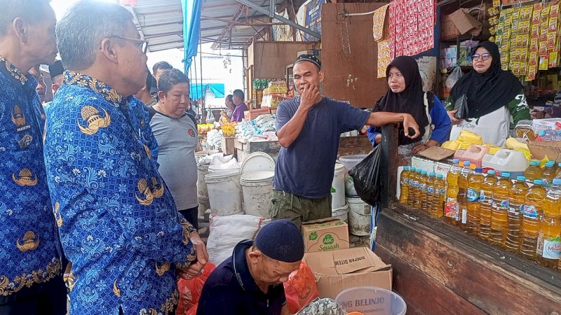 Minyak Goreng  Subsidi di Pasaran Langka, TP Koordinasi Bulog Siapkan 20 Ribu Liter