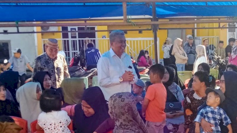 Wakil Ketua DPRD Kabupaten Wajo, Firmansyah Perkesi, saat reses di Perumnas Atakkae, Kelurahan Atakkae, Kecamatan Tempe, Jumat (17/2/2023).