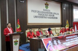 Dekan FH Unhas Lantik Pengurus Baru Lembaga Kemahasiswaan
