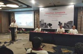 Telkom Gelar Pelatihan Jurnalistik di Makassar, Rizal Mallarangeng: Kontribusi Tingkatkan Kualitas Jurnalisme