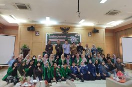 Wujudkan Masyarakat Tangguh, Jurusan PMI FDK UINAM Gelar Seminar Nasional