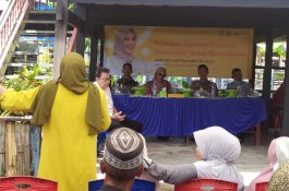 Ketua DPRD Sulsel Reses di Balusu Barru, Warga Minta Tanggul Pantai