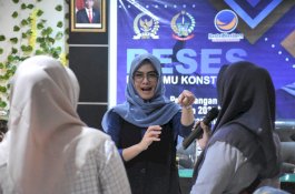 Warga Kecamatan Rappocini Keluhkan Infrastruktur Jalan ke Ketua Komisi D DPRD Sulsel