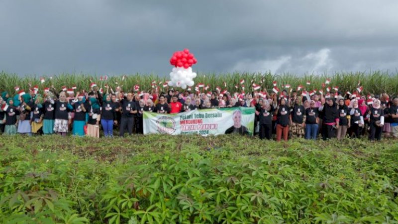 Petani Tebu Bersatu (Petebu) menggelar sarasehan di Kabupaten Gowa, Sulawesi Selatan (Sulsel), Sabtu (25/2/2023).